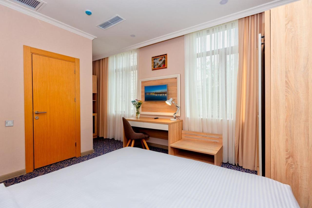 Metro City Hotel باكو المظهر الخارجي الصورة