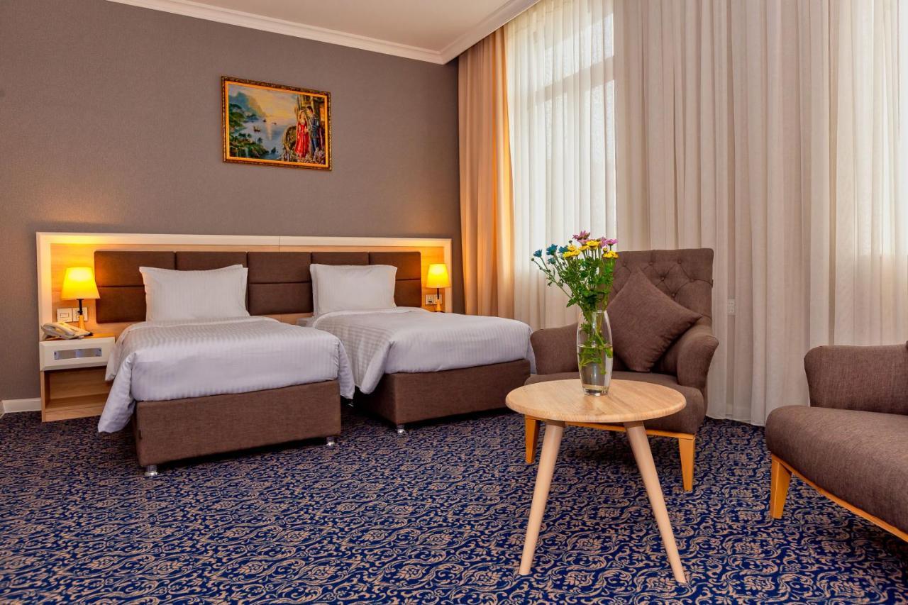 Metro City Hotel باكو المظهر الخارجي الصورة